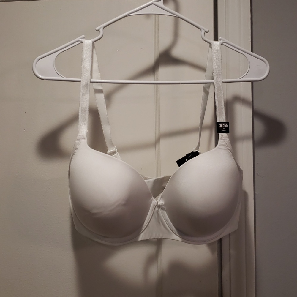 White tshirt bra